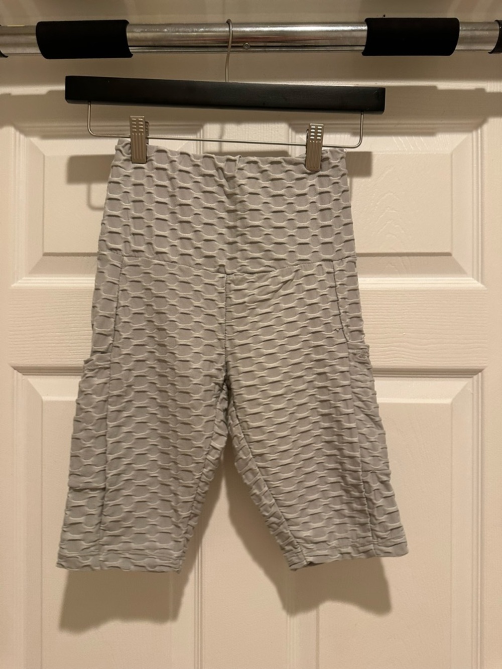 Women’s High-Waist Textured Bike Shorts — Light Gray